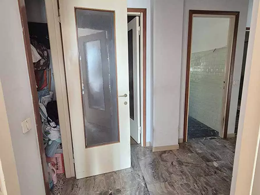 Immagine 10 di Appartamento in vendita  41 a Milano