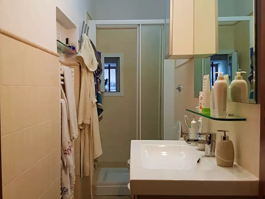 Immagine 5 di Appartamento in vendita  a San Gimignano