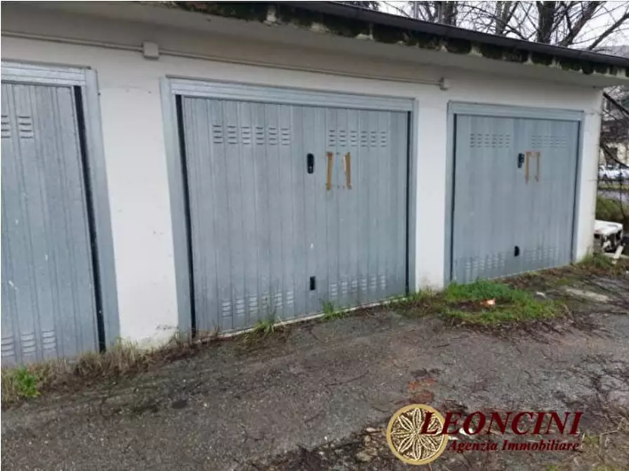 Immagine 1 di Garage in vendita  snc a Licciana Nardi