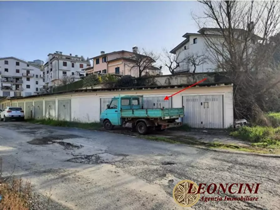 Immagine 3 di Garage in vendita  snc a Licciana Nardi