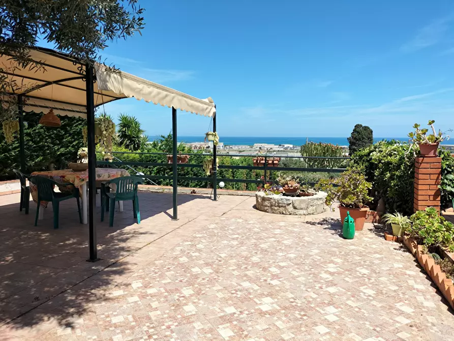 Immagine 1 di Villa in vendita  a Termini Imerese