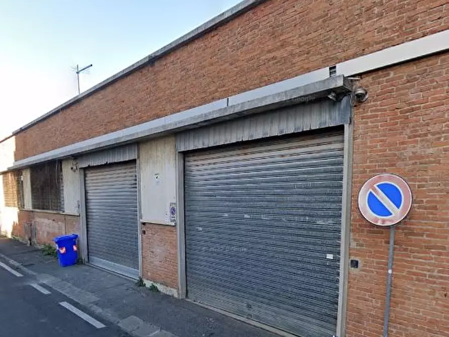 Immagine 1 di Capannone industriale in vendita  2-4 a Livorno