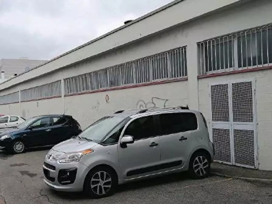 Immagine 1 di Capannone industriale in vendita  2 a Novate Milanese