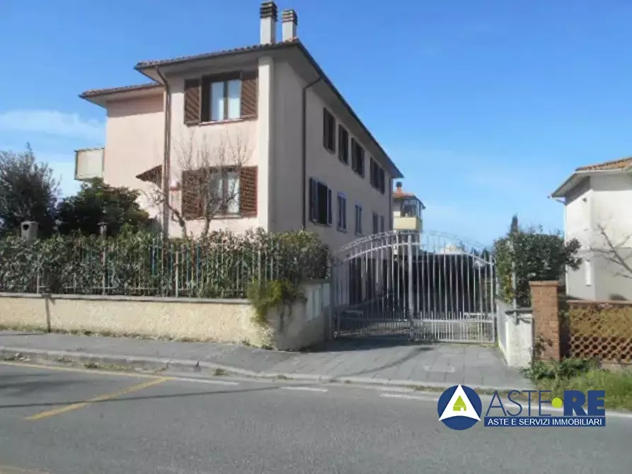 Immagine 1 di Casa indipendente in vendita  23/a a Rosignano Marittimo