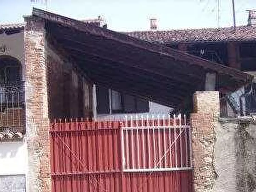 Immagine 3 di Villa in vendita  5 a Azeglio