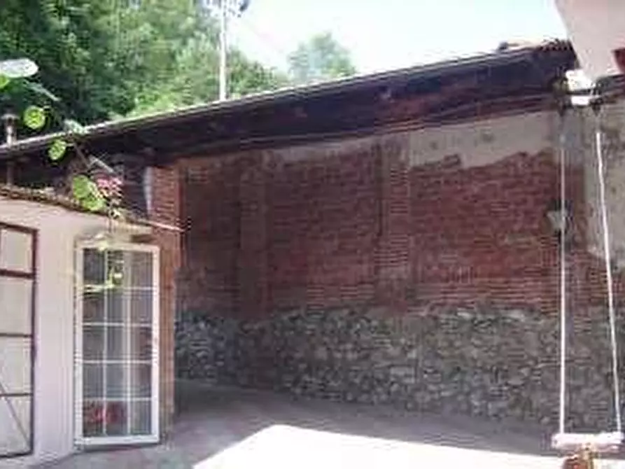 Immagine 9 di Villa in vendita  5 a Azeglio