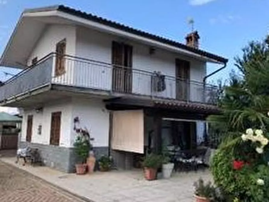 Immagine 1 di Villa in vendita  26 a Barbania