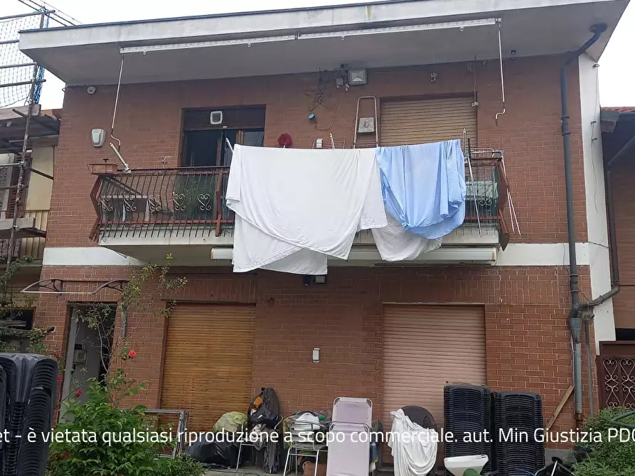 Immagine 2 di Villa in vendita  6 a Piobesi Torinese