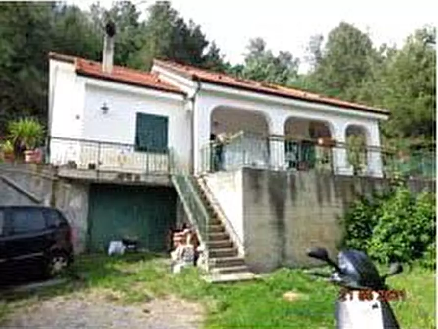 Immagine 4 di Villa in vendita  SNC a Albenga