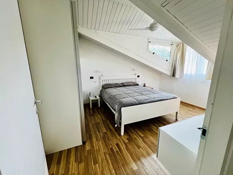 Immagine 9 di Villa in vendita  338 a Torino