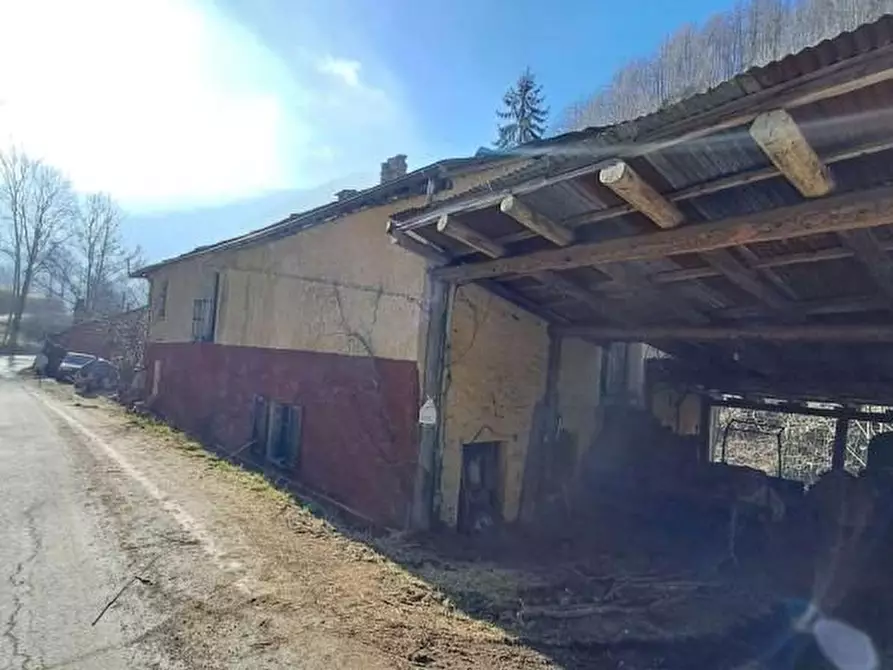 Immagine 7 di Villa in vendita  snc a Perrero