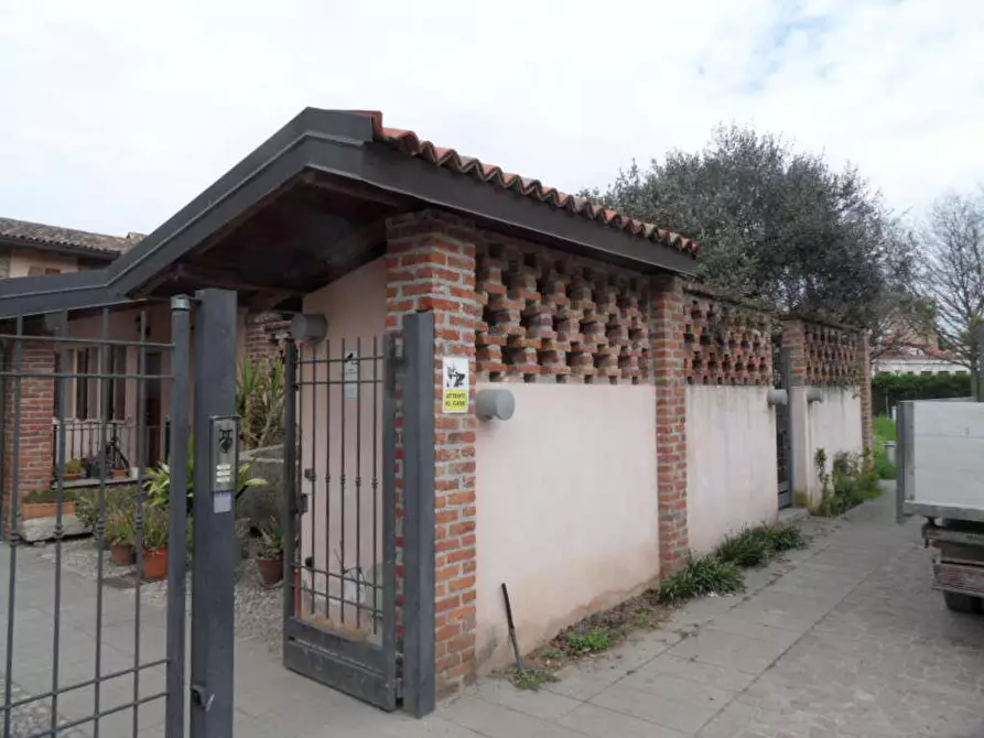 Immagine 3 di Casa semindipendente in vendita  2 a Milano