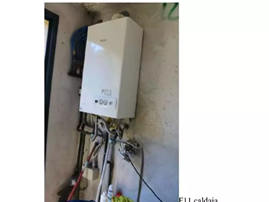 Immagine 10 di Villa in vendita  2/B a Castelfiorentino