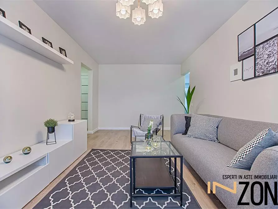 Immagine 5 di Villa in vendita  a Manfredonia