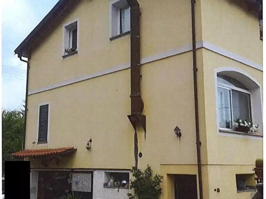 Immagine 7 di Villa in vendita  6 a Albenga