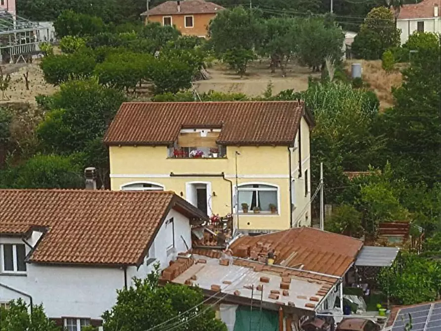 Immagine 4 di Villa in vendita  6 a Albenga