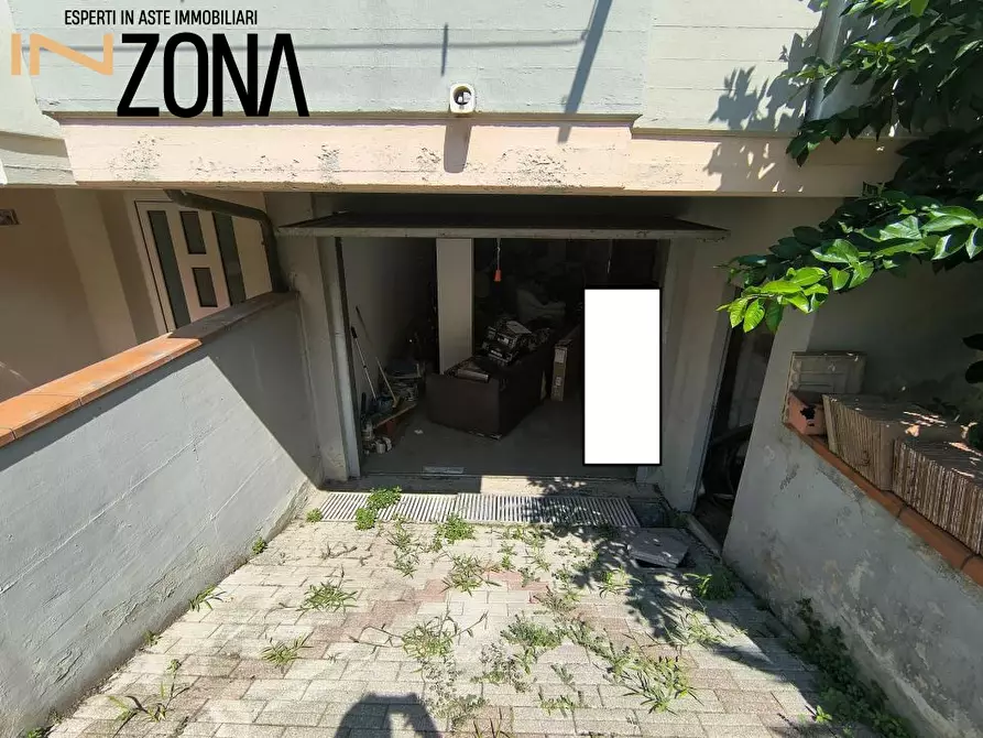 Immagine 3 di Villa in vendita  5 a Tortoreto