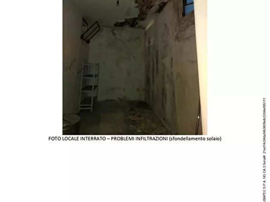 Immagine 7 di Villa in vendita  a Atri