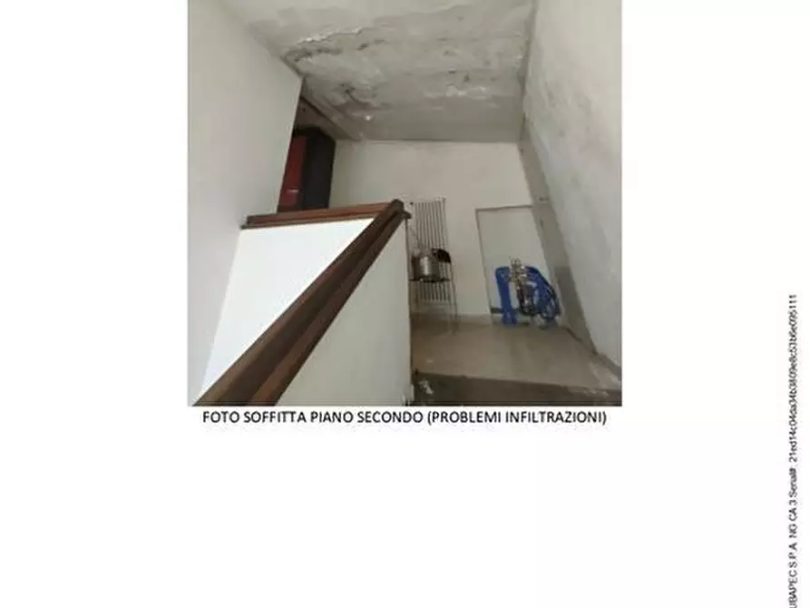 Immagine 8 di Villa in vendita  a Atri