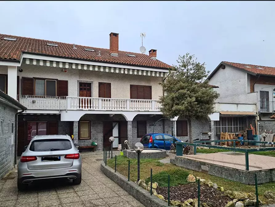 Immagine 2 di Villa in vendita  41 a Carignano