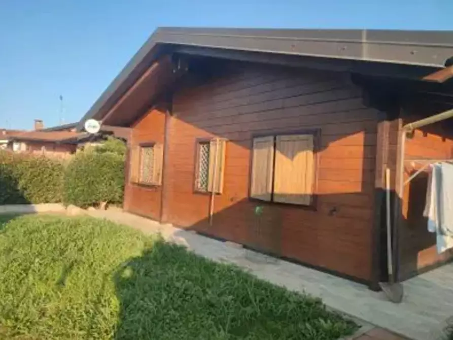 Immagine 5 di Villa in vendita  40/B a Strambino