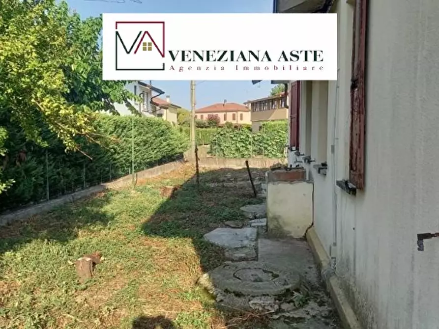 Immagine 3 di Villa in vendita  41 a Salgareda
