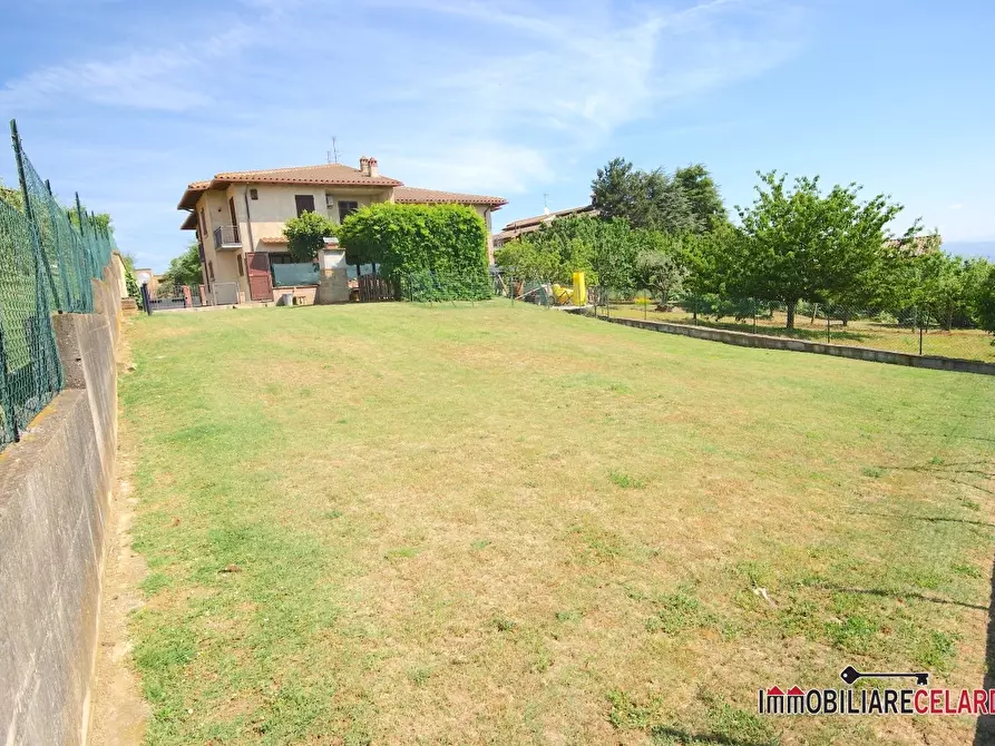 Immagine 1 di Villa in vendita  a Casole D'elsa