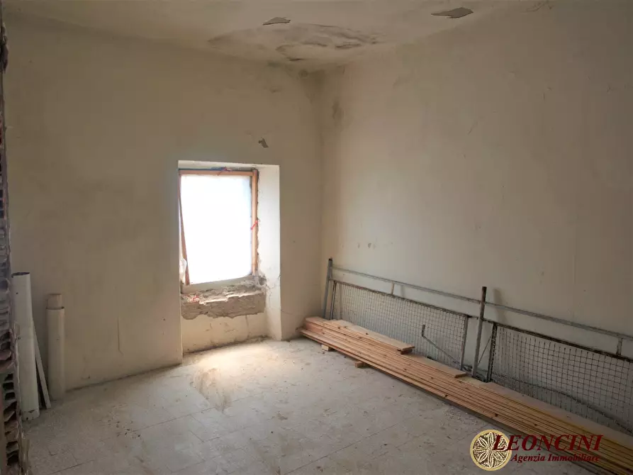 Immagine 8 di Rustico / casale in vendita  34 a Bagnone