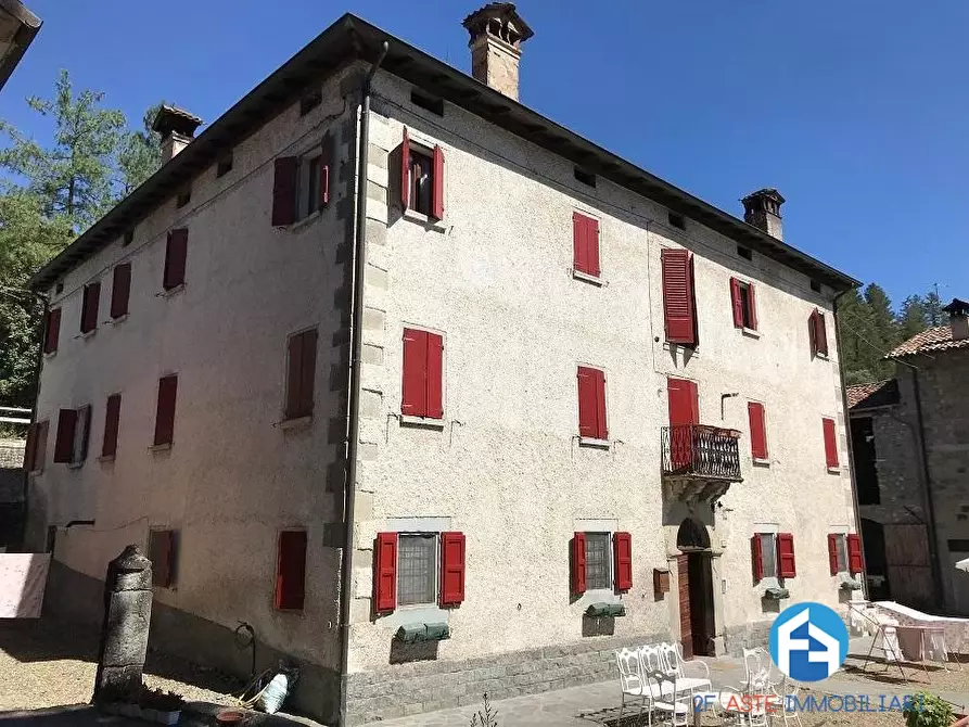 Immagine 1 di Rustico / casale in vendita  a Castelnovo Ne' Monti