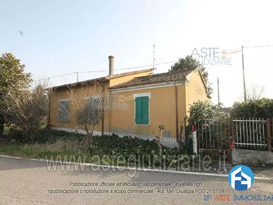 Immagine 1 di Rustico / casale in vendita  302 a Rimini