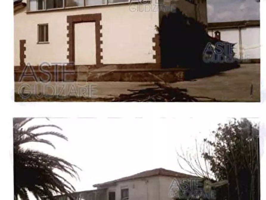 Immagine 2 di Capannone industriale in vendita  a Aprilia