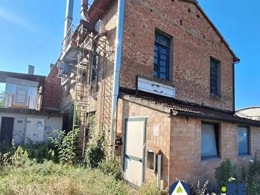 locale di sgombero in vendita a San Miniato in zona Ponte a Egola