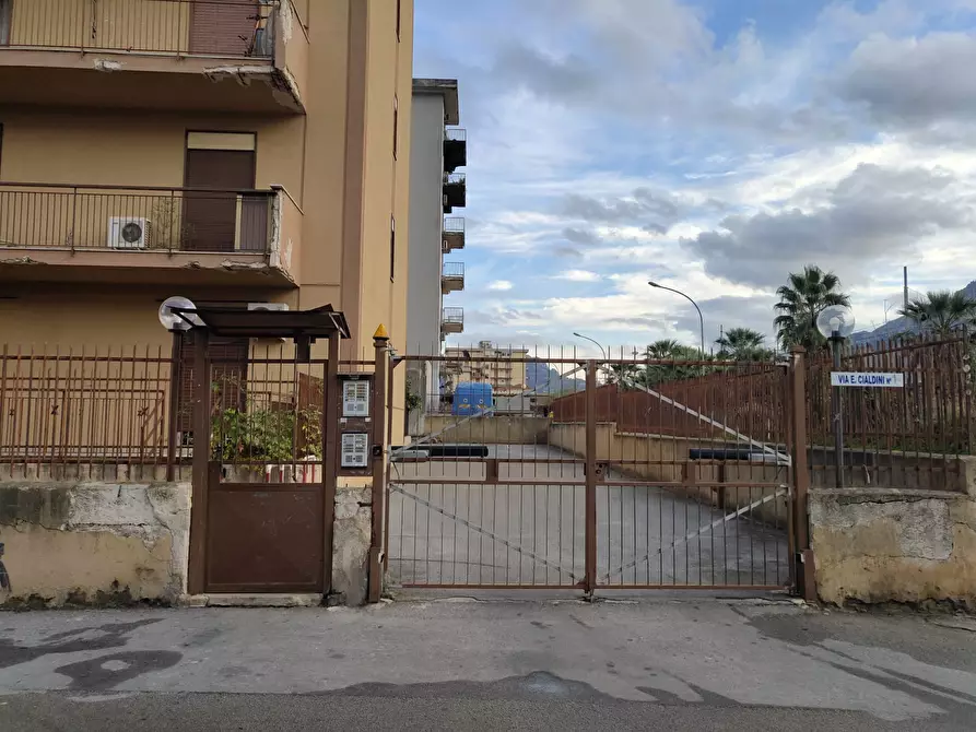 Immagine 2 di Appartamento in vendita  a Palermo