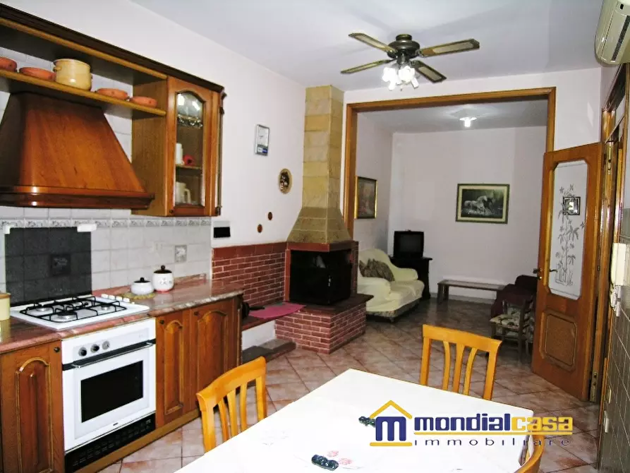 Immagine 4 di Casa indipendente in vendita  a Pachino