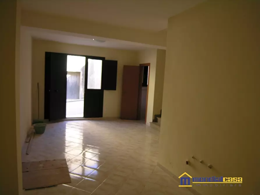 Immagine 5 di Casa indipendente in vendita  a Pachino