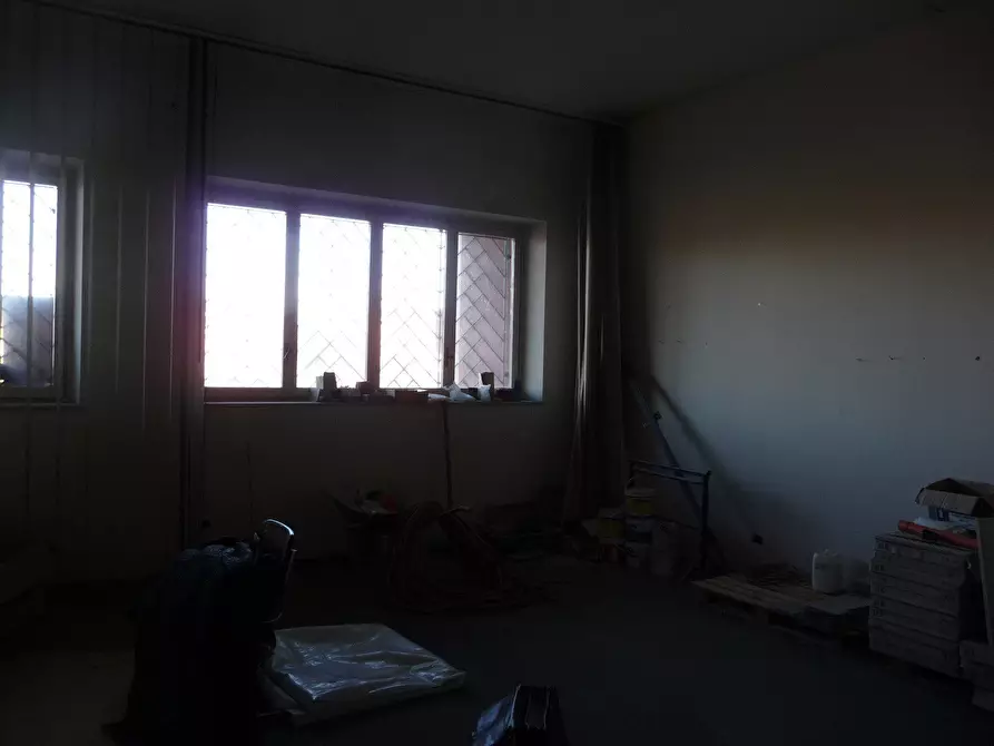 Immagine 5 di Negozio in vendita  7 a Caselle Torinese