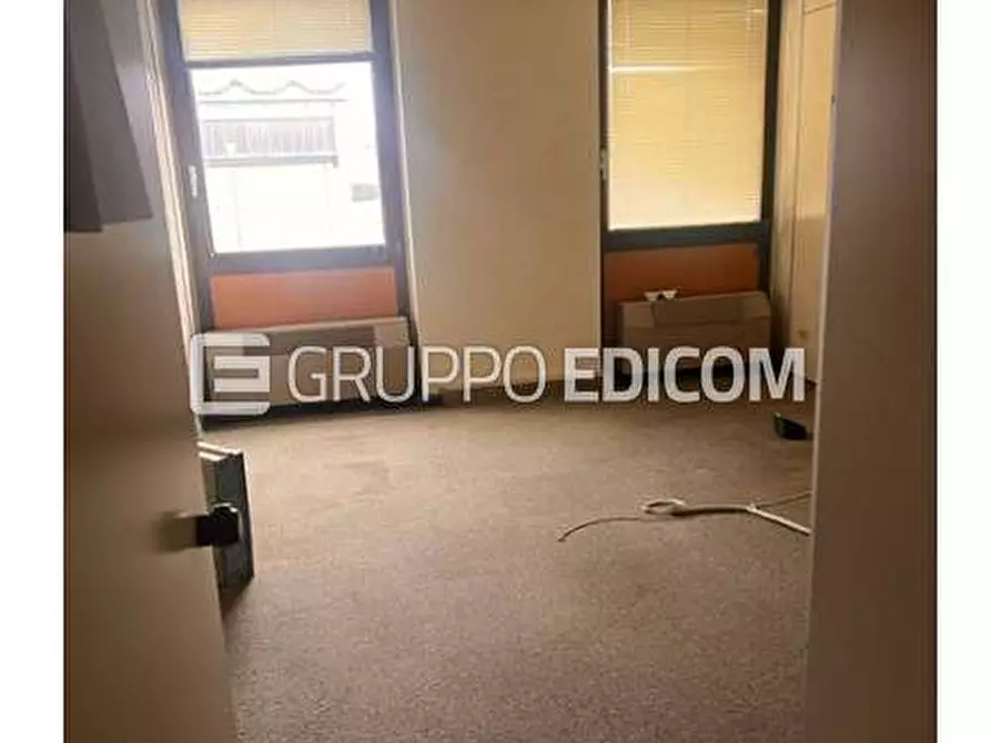 Immagine 3 di Negozio in vendita  a Fiesso D'artico