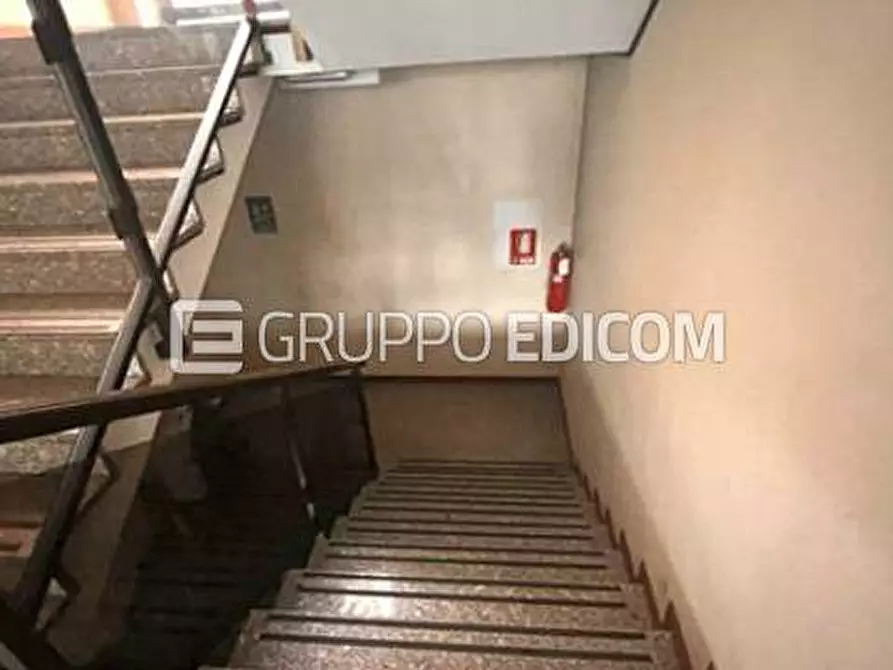 Immagine 5 di Negozio in vendita  a Fiesso D'artico