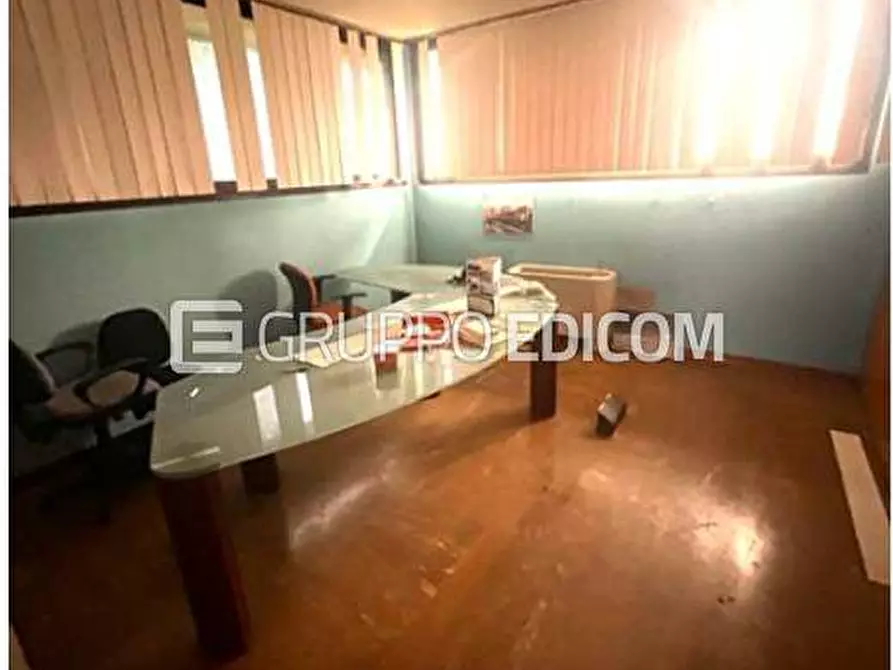 Immagine 9 di Negozio in vendita  a Fiesso D'artico