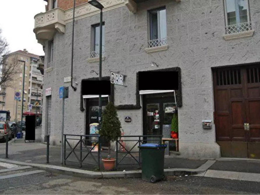 Immagine 2 di Negozio in vendita  36 a Torino