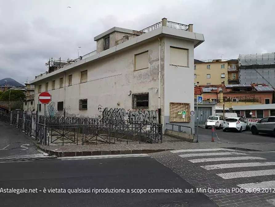 Immagine 8 di Negozio in vendita  85 - 96 - 97 - 88 a Ceriale