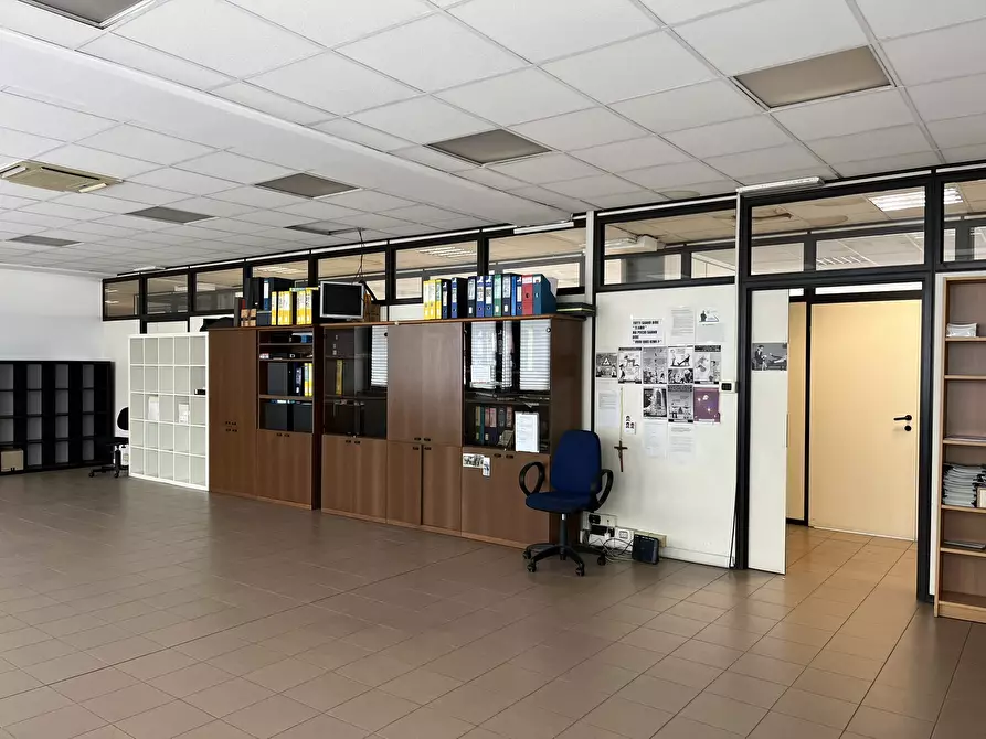 Immagine 7 di Negozio in vendita  128/23 a Torino