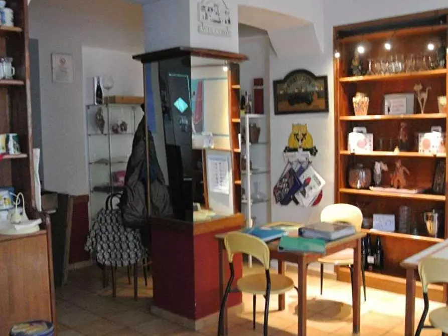 Immagine 3 di Negozio in vendita  3 a Torino