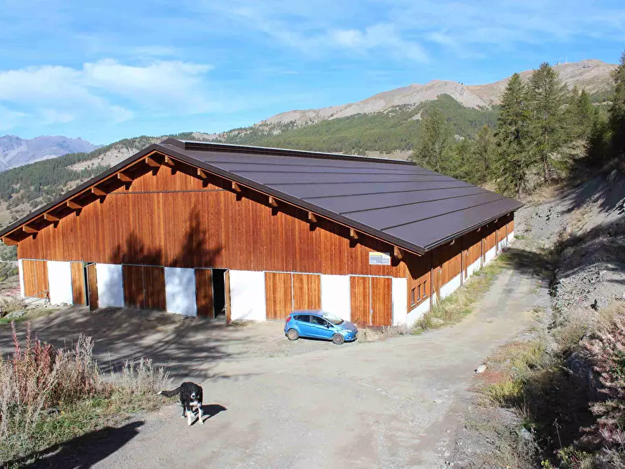 Immagine 2 di Villa in vendita  SNC a Sauze Di Cesana