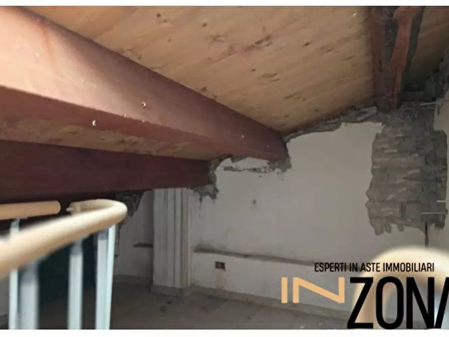 Immagine 4 di Appartamento in vendita  15 a L'aquila