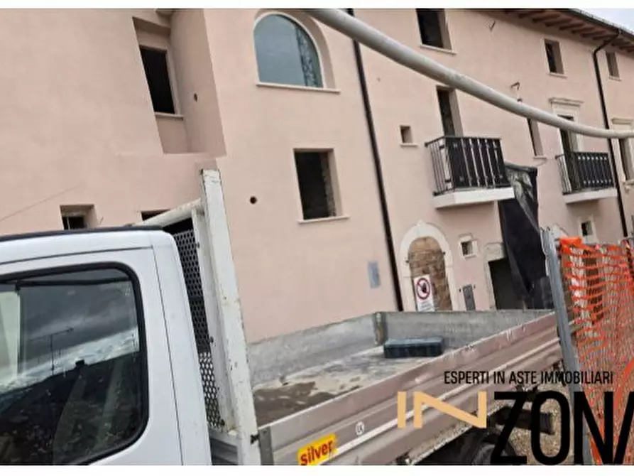 Immagine 5 di Appartamento in vendita  15 a L'aquila