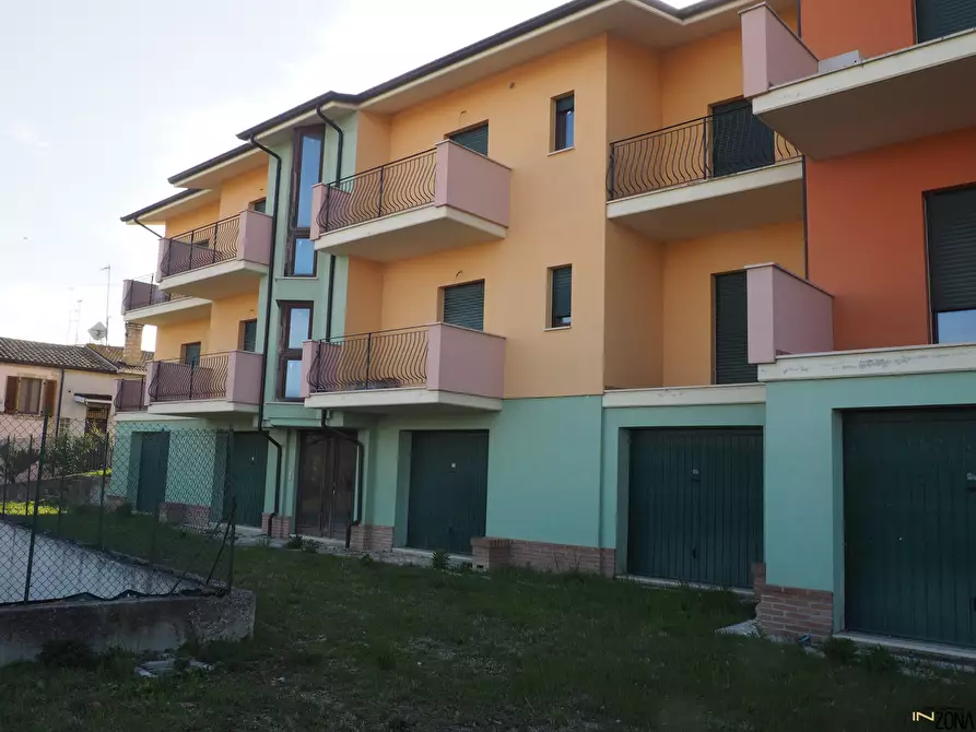 Immagine 2 di Appartamento in vendita  a Colonnella