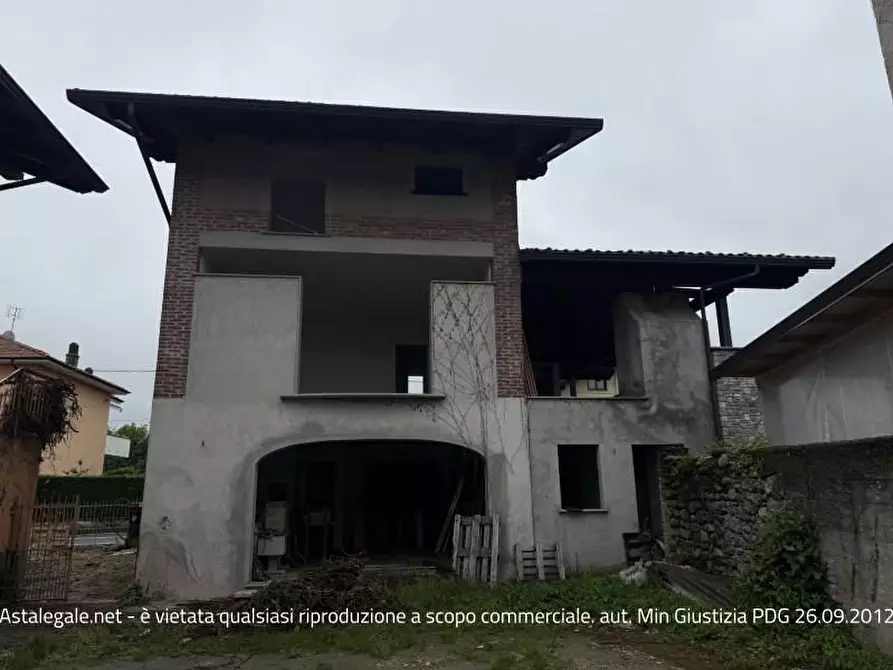 Immagine 2 di Villa in vendita  11 a Salassa