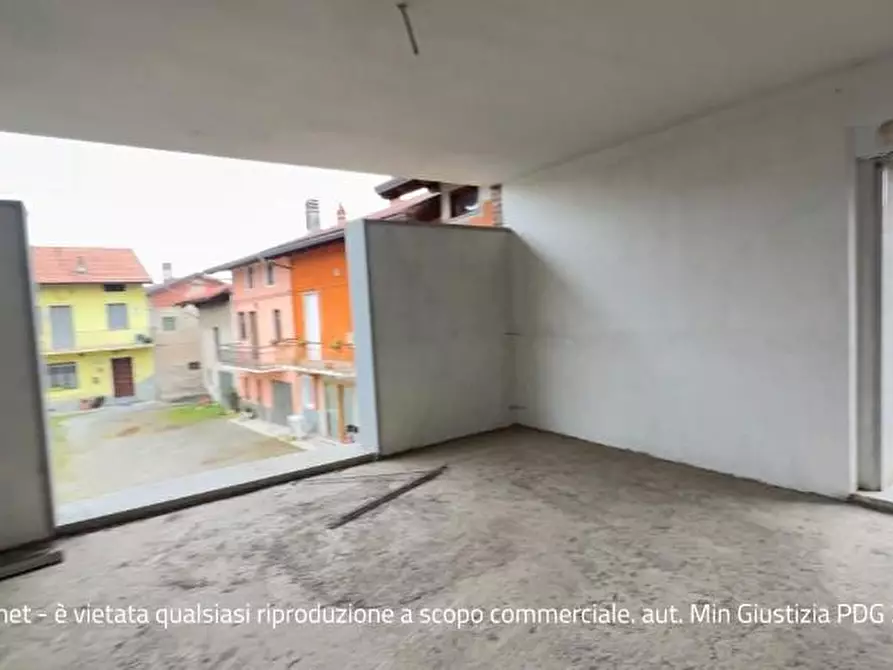 Immagine 3 di Villa in vendita  11 a Salassa