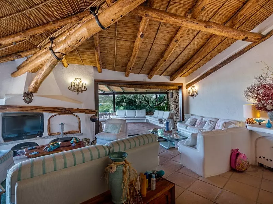 Immagine 4 di Villa in affitto  a Arzachena